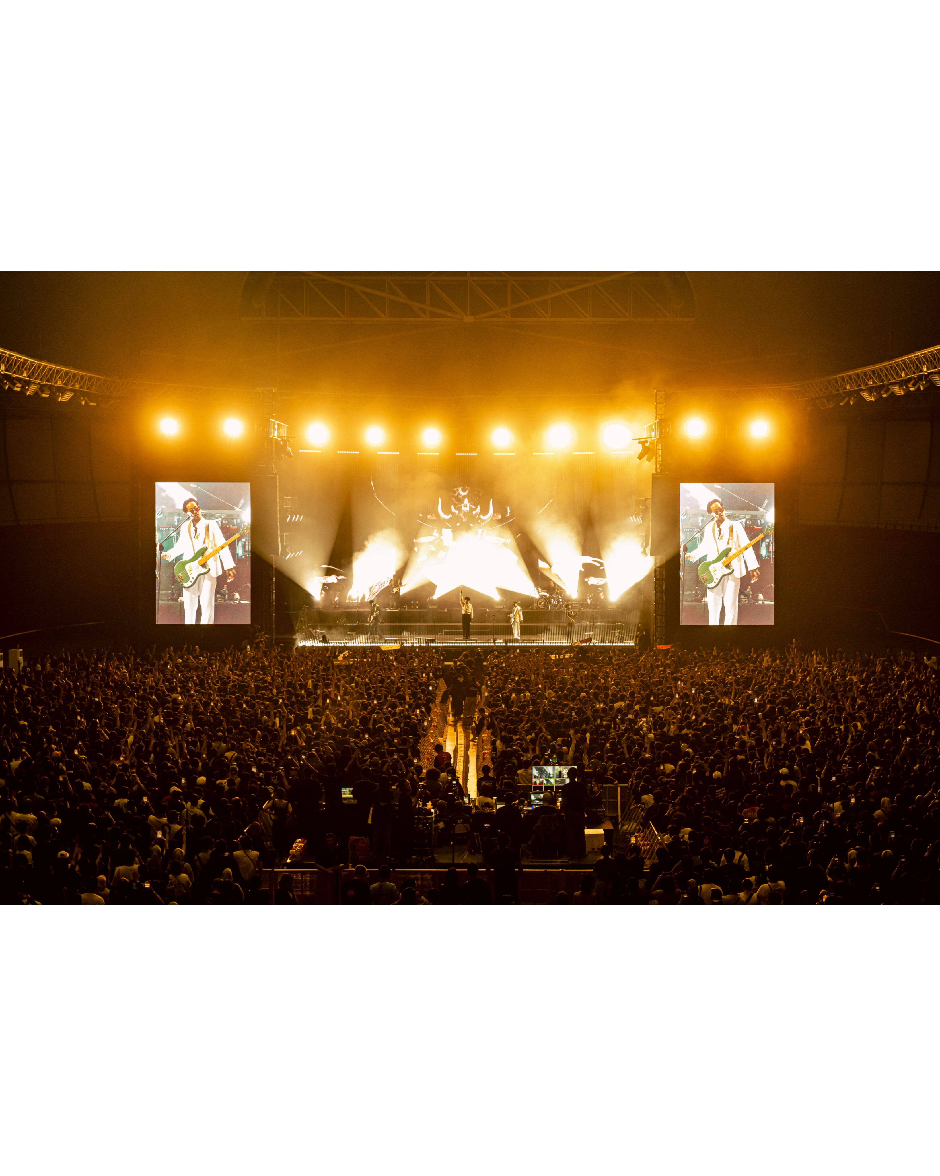 .Feast Rayakan Kebangkitan dengan Pertunjukkan Membangun & Menghancurkan